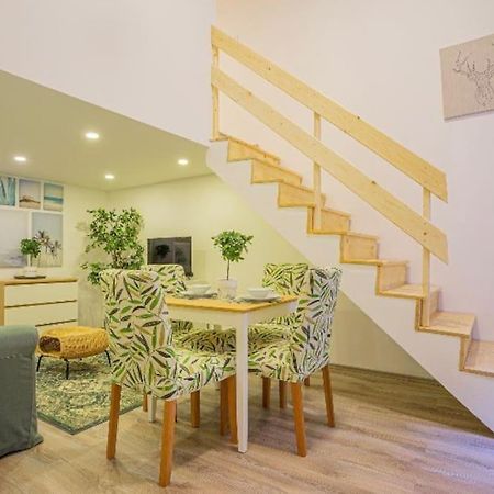 Apartamento Cosy Flat In Akacfa Str., Aya Budapest Exterior foto