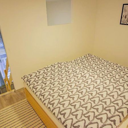 Apartamento Cosy Flat In Akacfa Str., Aya Budapest Exterior foto
